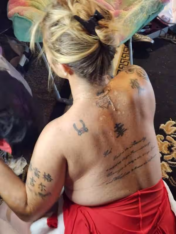 Lexi and LeAnn - Photo 2