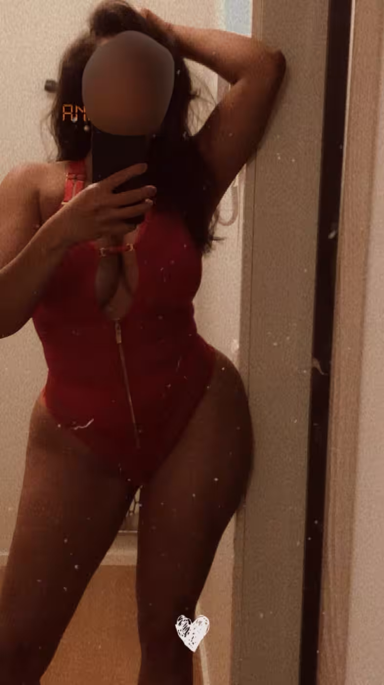 Annita Robles - Photo 3