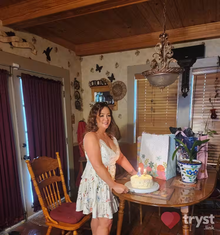 Escort/Massage/S&M Nurse Betty James in Birmingham, AL
