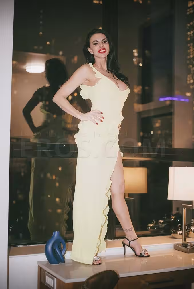 Piper Press and Sophia West - Photo 1