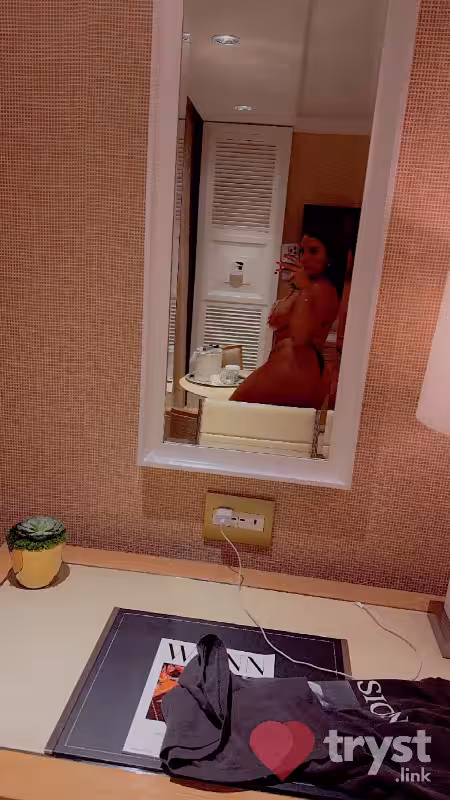 Escort Sinthia in Boston, MA