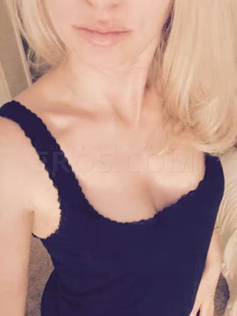 Amy of Boulder - Photo 6