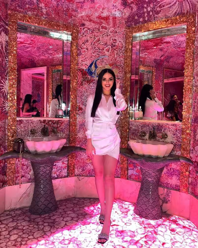 Yana / Karina - Photo 1