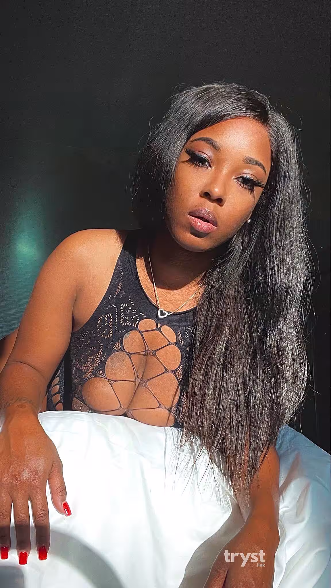 Luna Lakeys - Photo 5