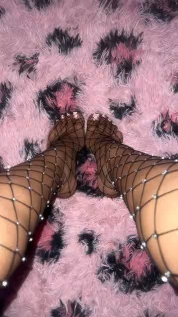 Tricia / Suri - Photo 6