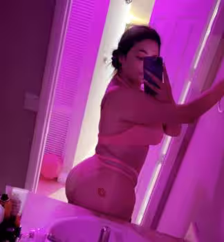 TS Stephanie - Photo 5