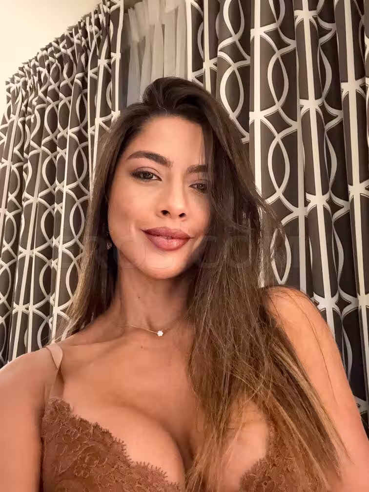 Escort Luna (213) 809-0747 in Philadelphia, PA