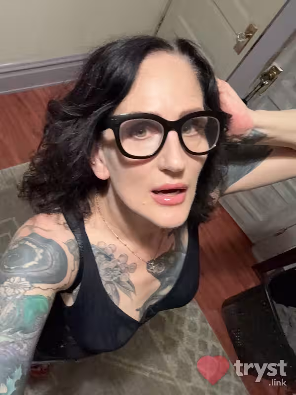 Escort Nina in Harrisburg, PA