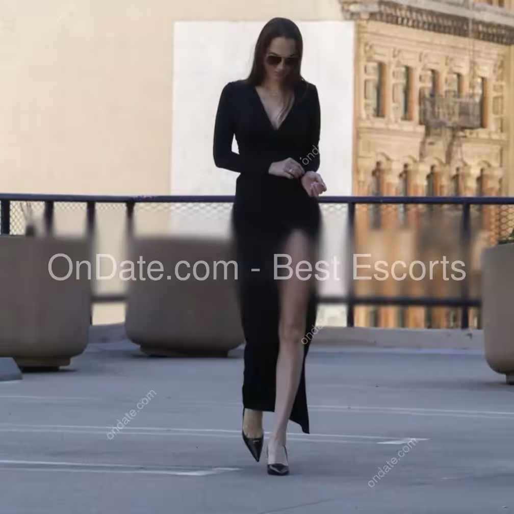 AngelikaSins - Photo 3