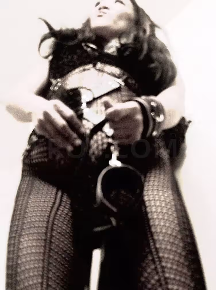 Mistress Kym - Photo 3