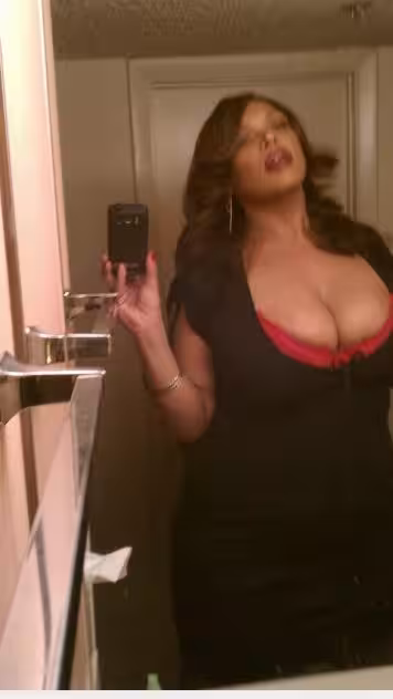 TS Lola / Nina - Photo 2