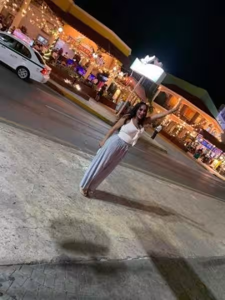 TS Rosalia - Photo 3