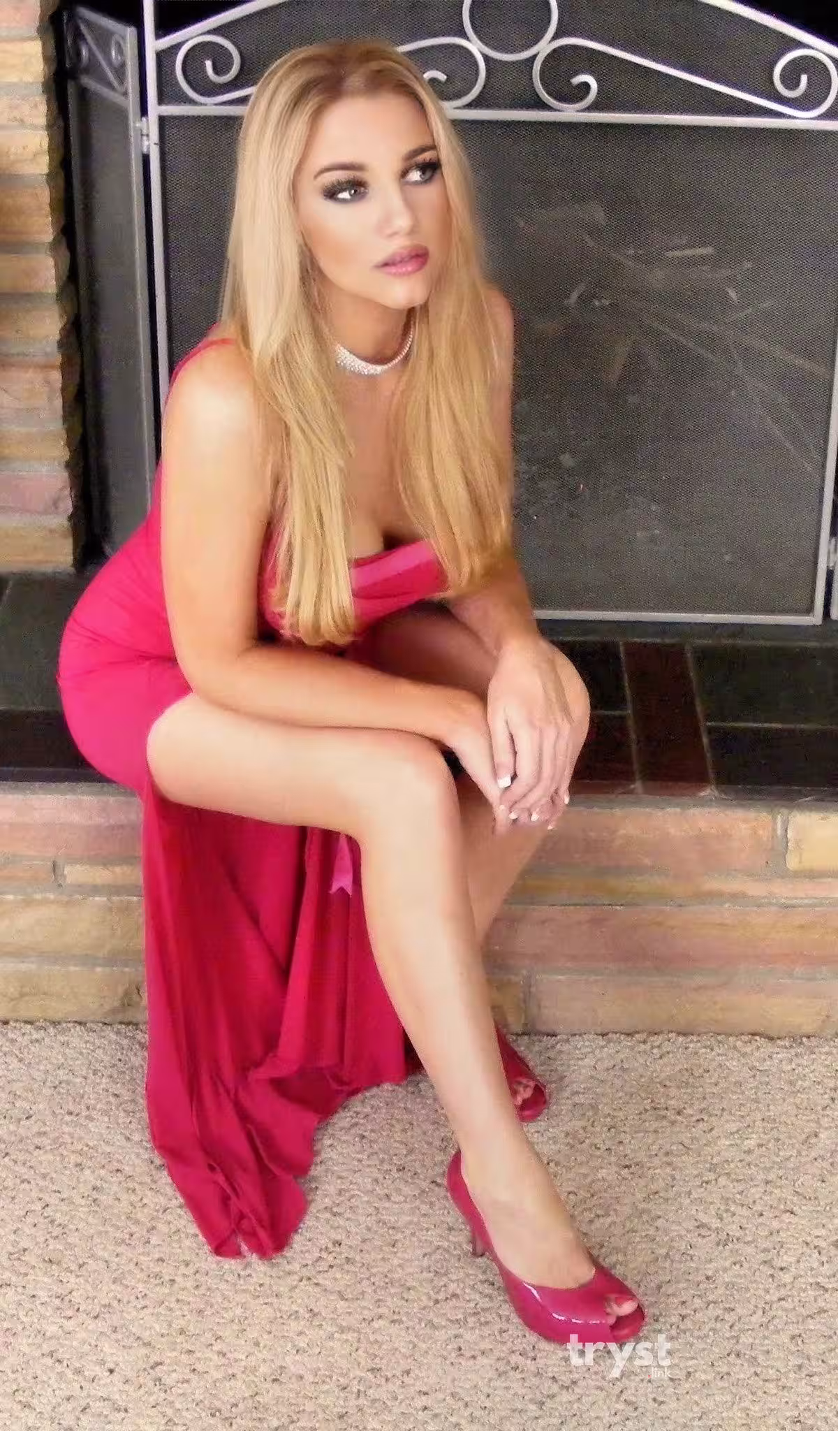 Amanda Greene - Photo 1