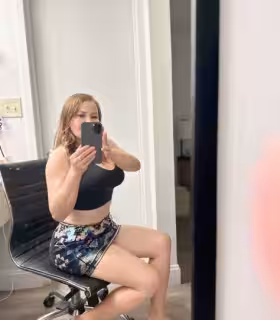 Escort Nikol in Richmond, VA