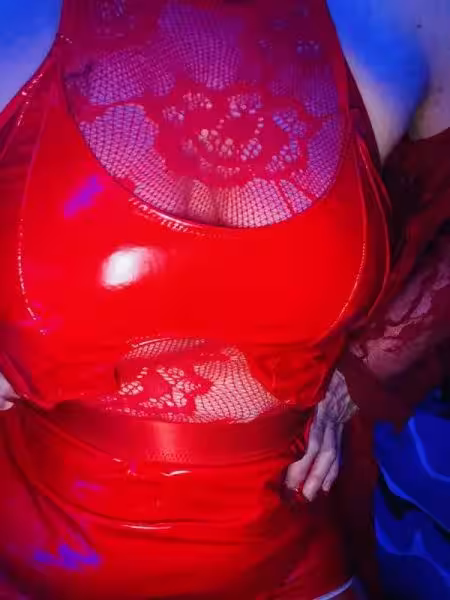 Delicious Cougar - Photo 3