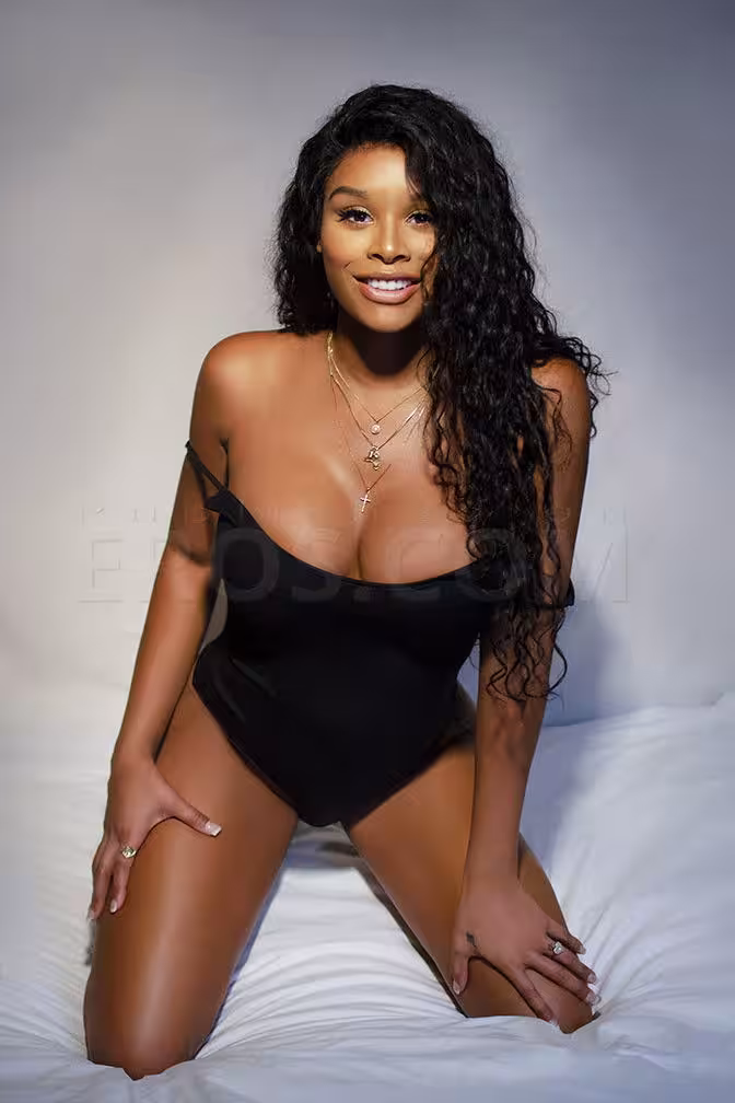 TS BellaKoxxs - Photo 5