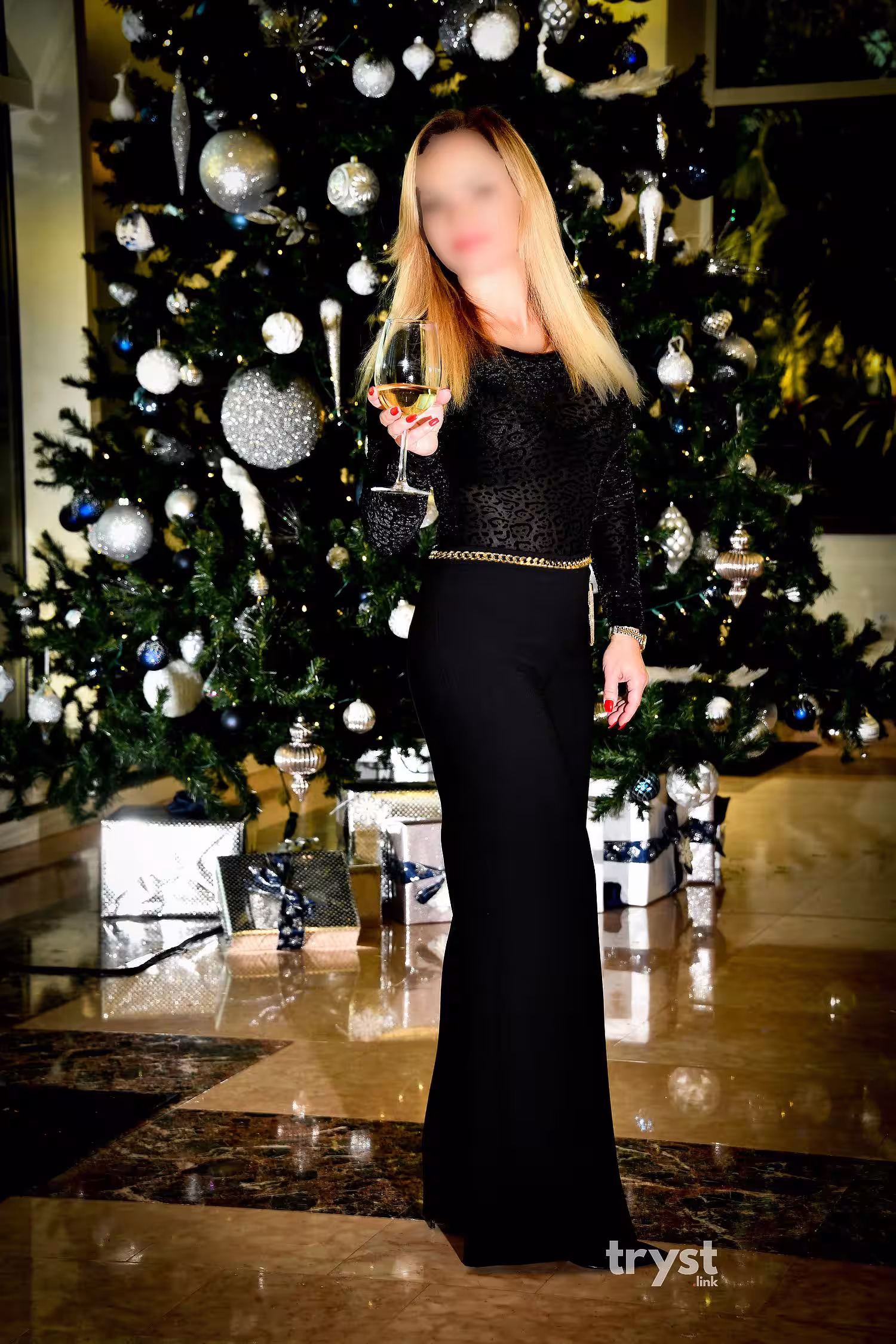 Ava Turner / Lauren Taylor - Photo 2