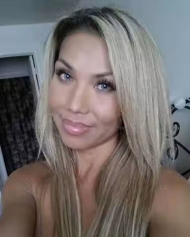 Nicole Lords - Photo 2