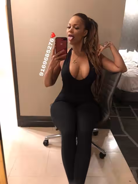 Noir Monroe / Chanelle - Photo 1