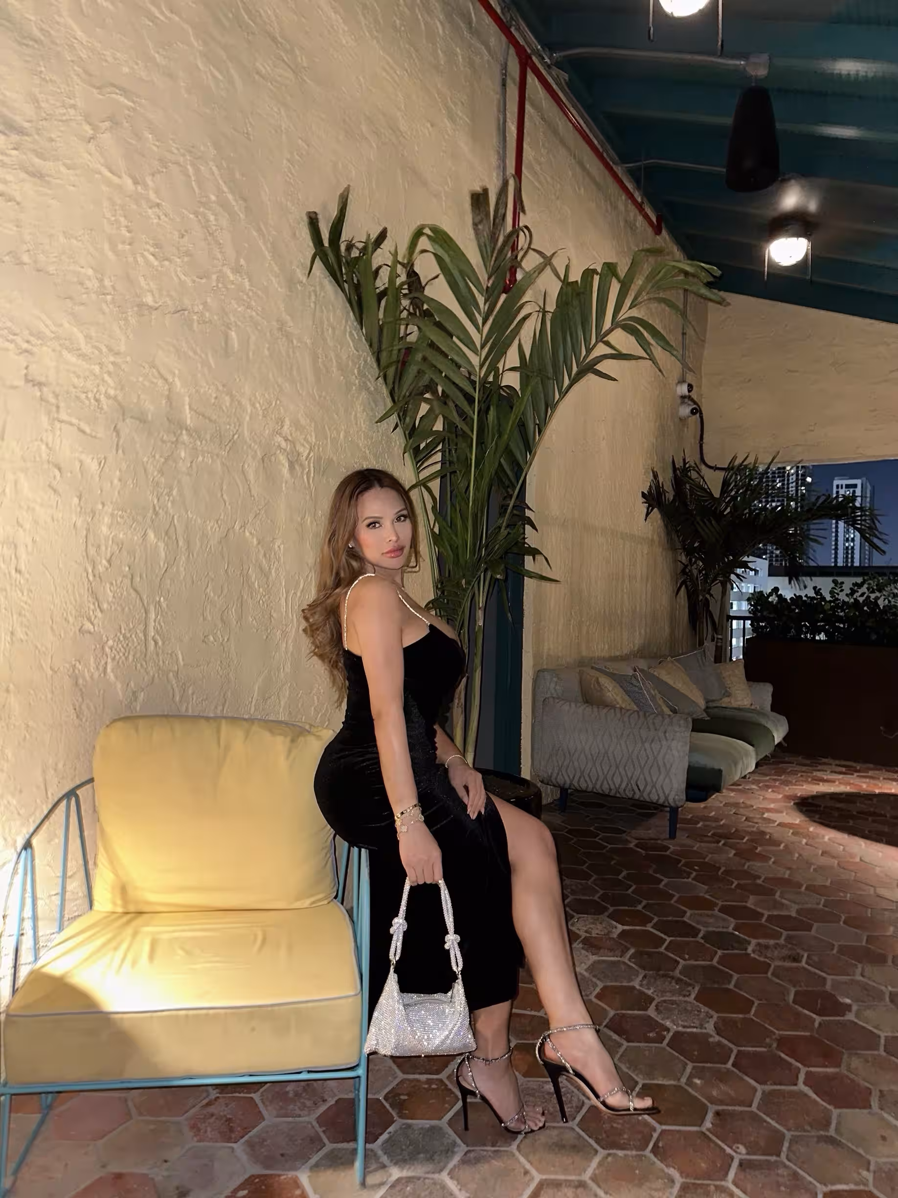 TS Gwyneth - Photo 1